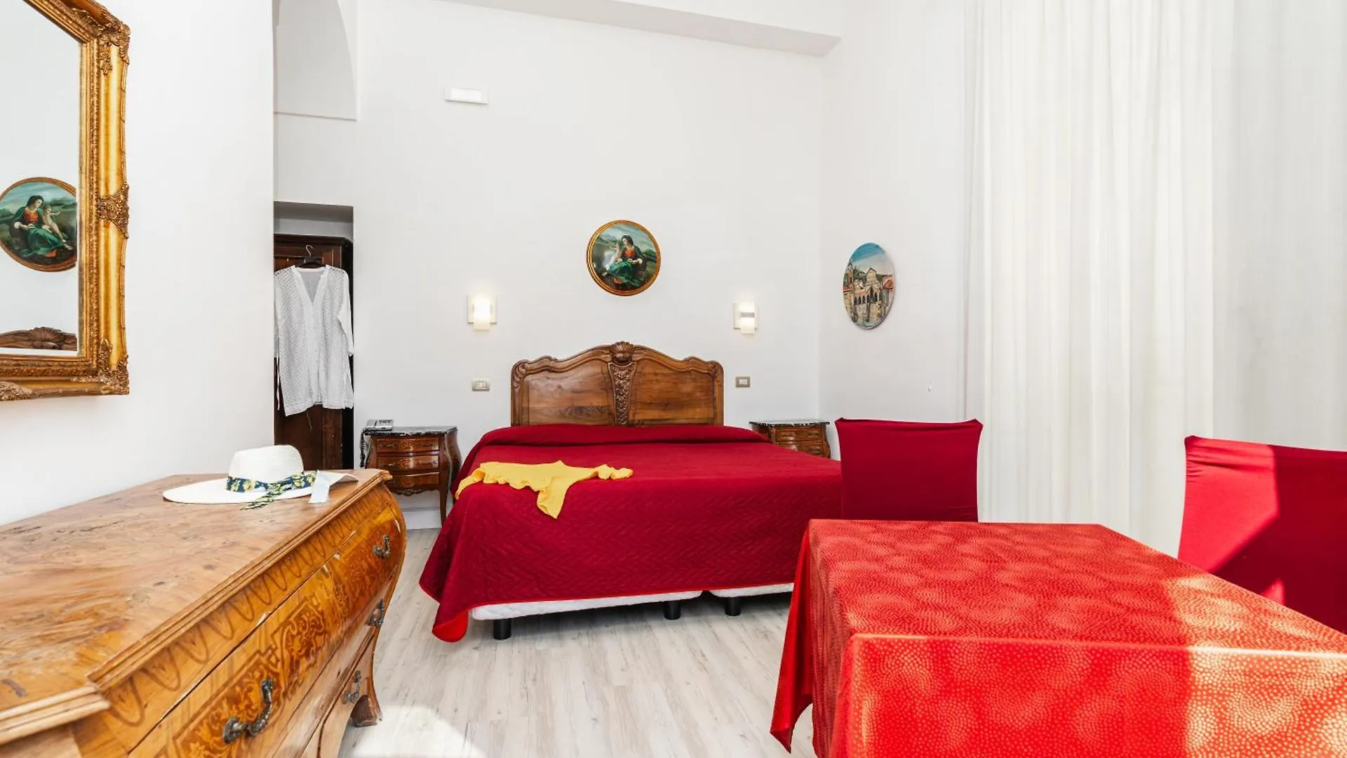 Hotel Fontana Амальфи