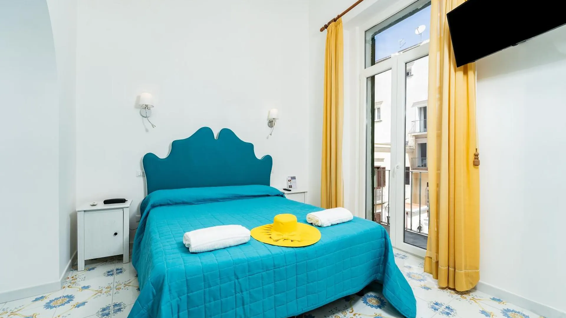 Hotel Fontana Амальфи 3*,