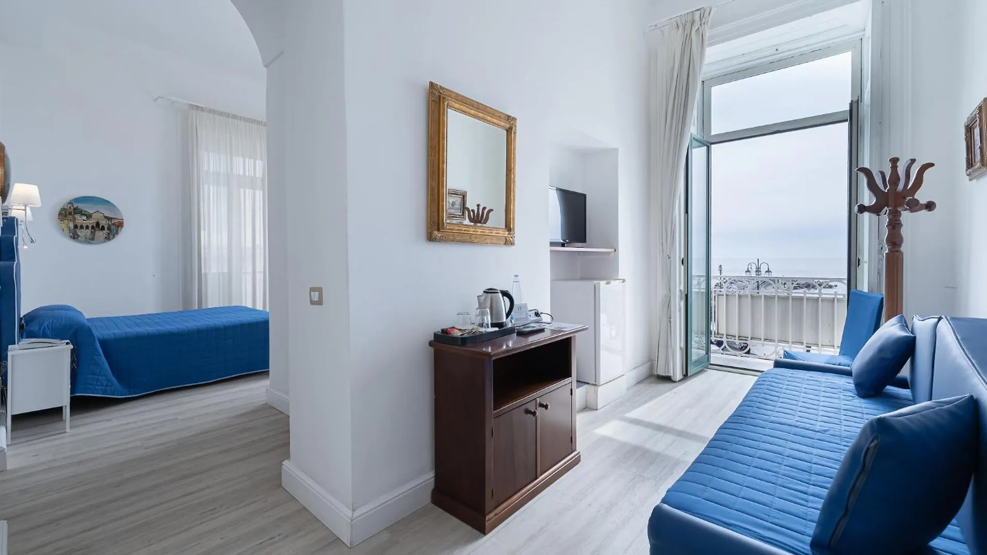 ***  Hotel Fontana Амальфи Италия